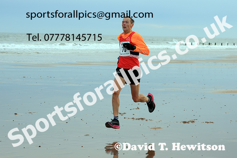 The 2024 Blyth Beach Run, Northumberland.   Photo: David T. Hewitson/Sports for All Pics